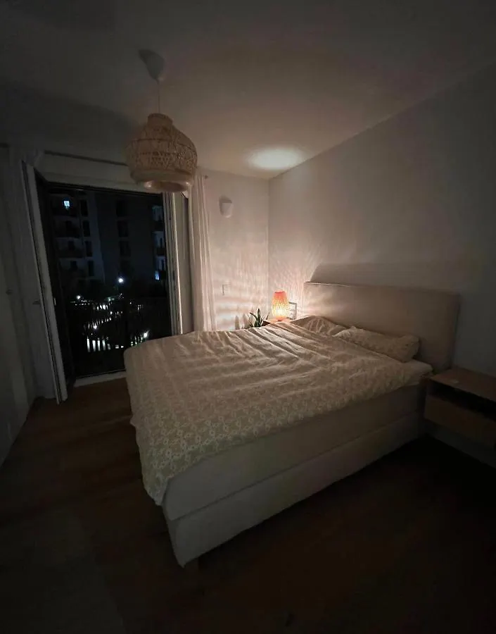 Naehe Messe: Zentrale Wohnung Mit Balkon Und Loggia 프랑크푸르트